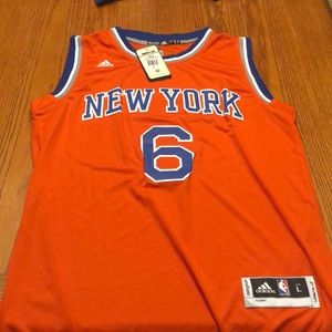 Porzingis Knicks jersey size large brand new